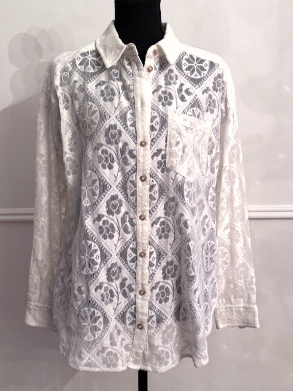 Anthropologie Pilcro Lace Blouse XS White Floral Button Up Hi Low Cotton Boho
